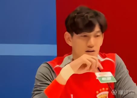 东体：李帅肌肉拉伤，颜骏凌赛前热身时两根手指错位和脱臼