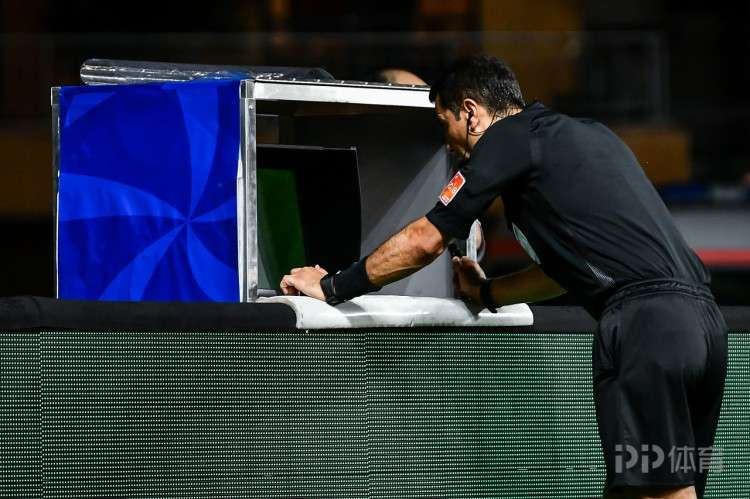 足球报：苏超实现VAR全覆盖 中甲实行VAR已刻不容缓
