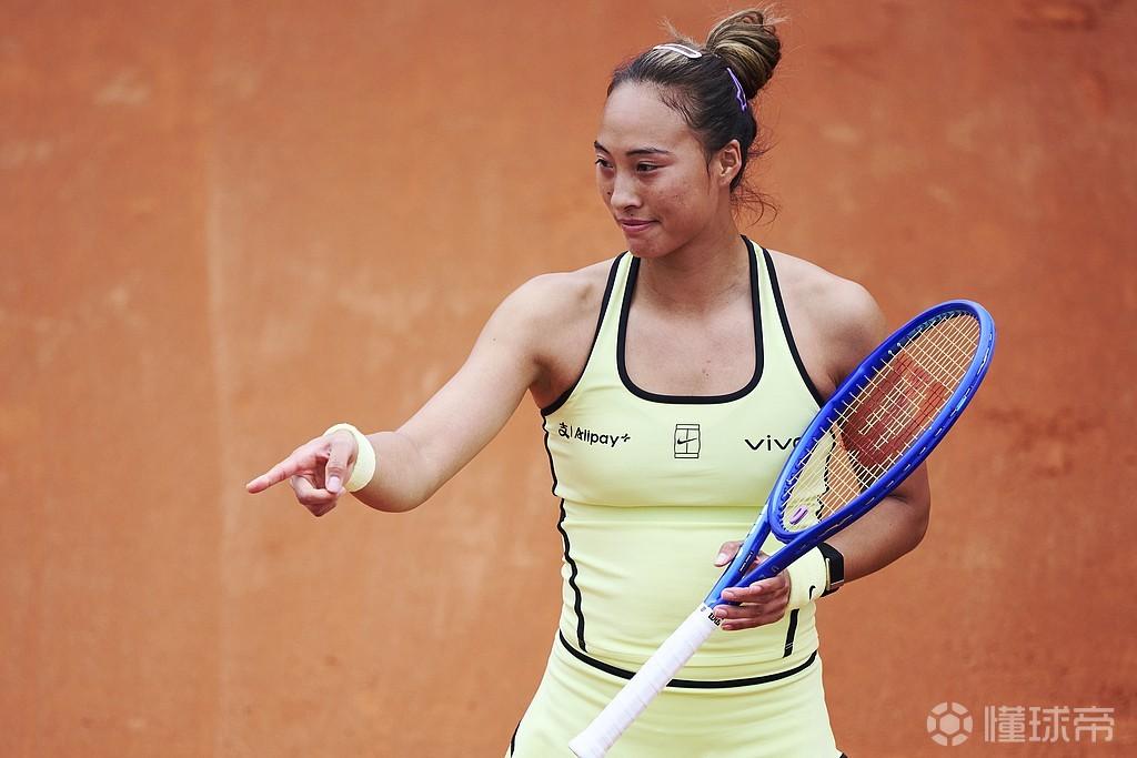 WTA1000罗马站：郑钦文2-0布克沙成功晋级第三轮