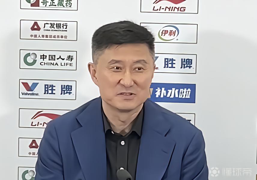是否感到遗憾？杜锋：拿不了冠军就遗憾么，我们有11个总冠军
