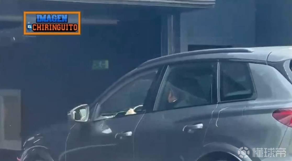 召开记者见面会，皇马高层已经陆续抵达办公室