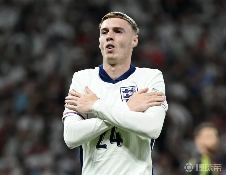 乔-科尔：英格兰世界杯26人名单里，必须给帕尔默留一个位置