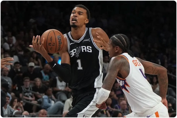 10月11日 NBA季前赛 马刺vs太阳 全场录像回放