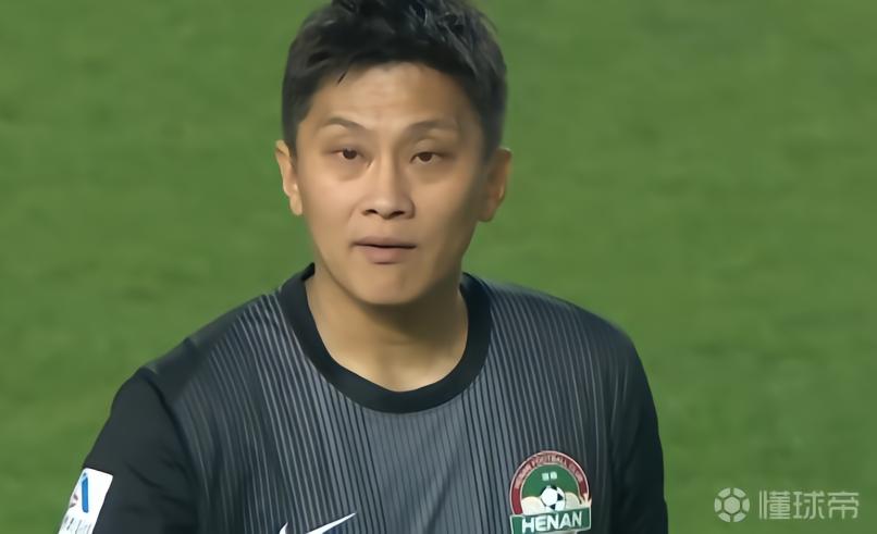 B席谈首秀：很高兴完结首秀，我会尽力在不同方位协助球队